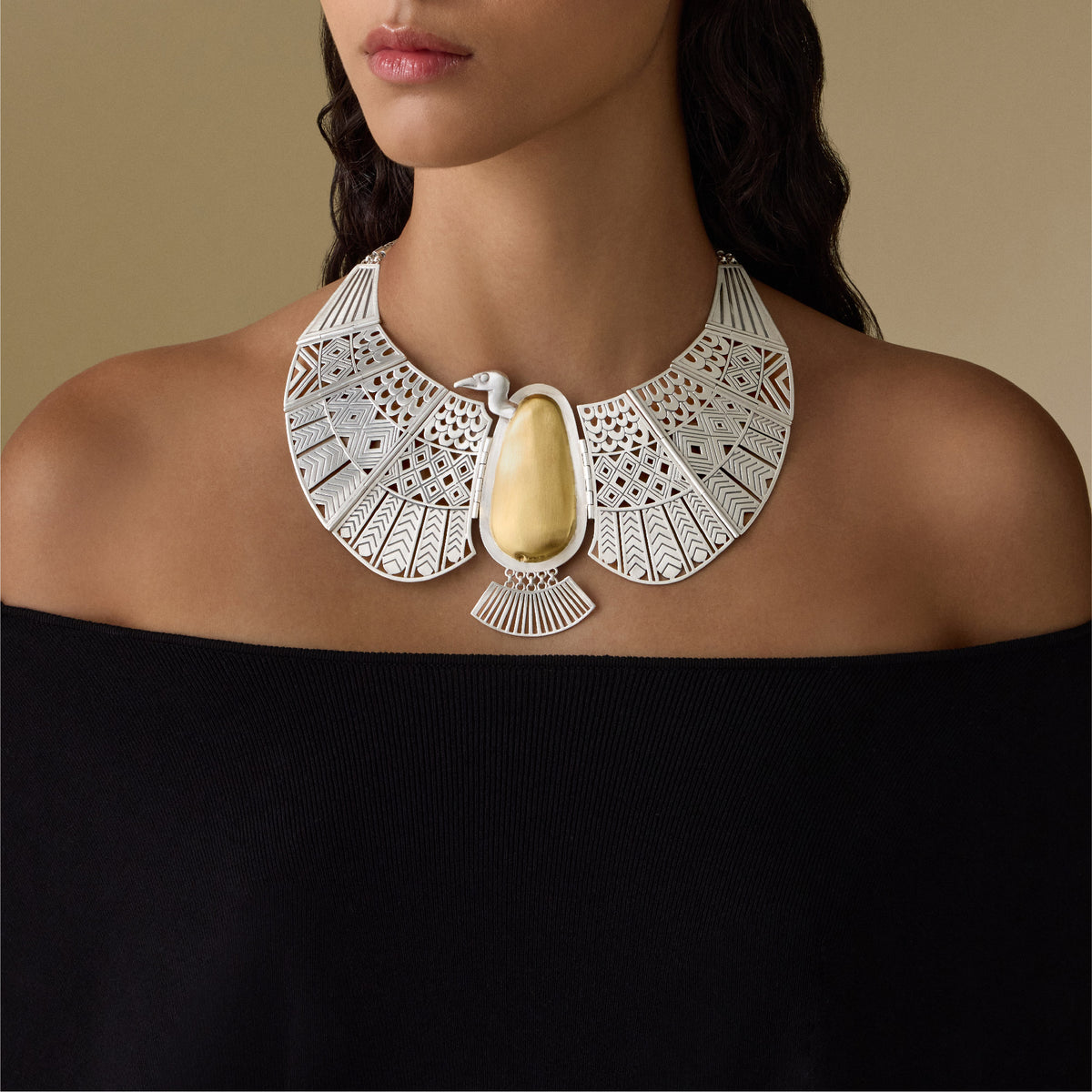Vulture Collar